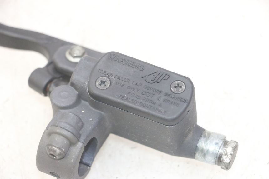 photo de BREMSPUMPE HINTEN PEUGEOT JET FORCE CARBU 50 (2003 - 2016) - Technische Nahaufnahme