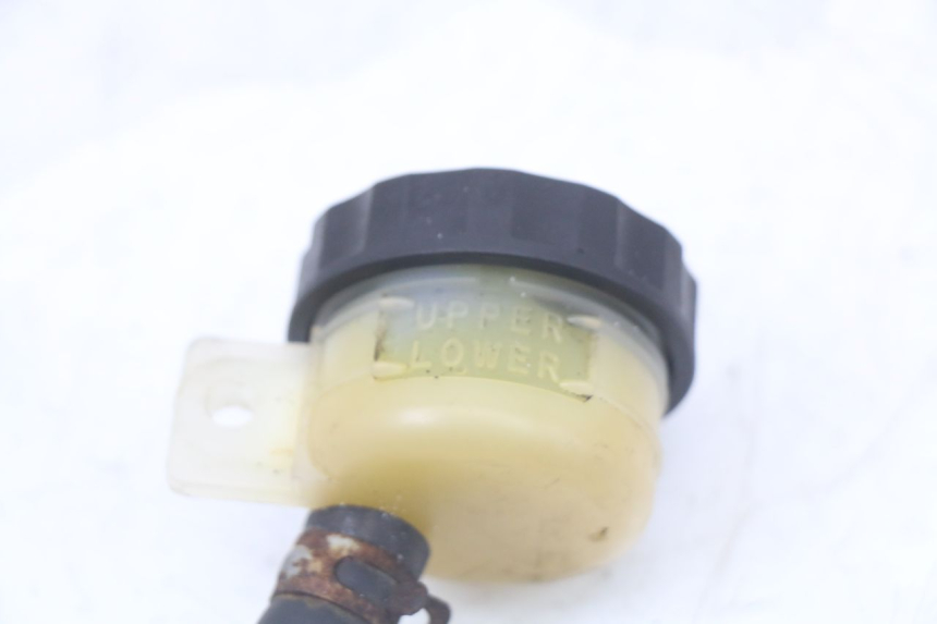 photo de BREMSPUMPE HINTEN KAWASAKI GTR 1000 (1994 - 2004) - Zoom auf Gebrauchszustand