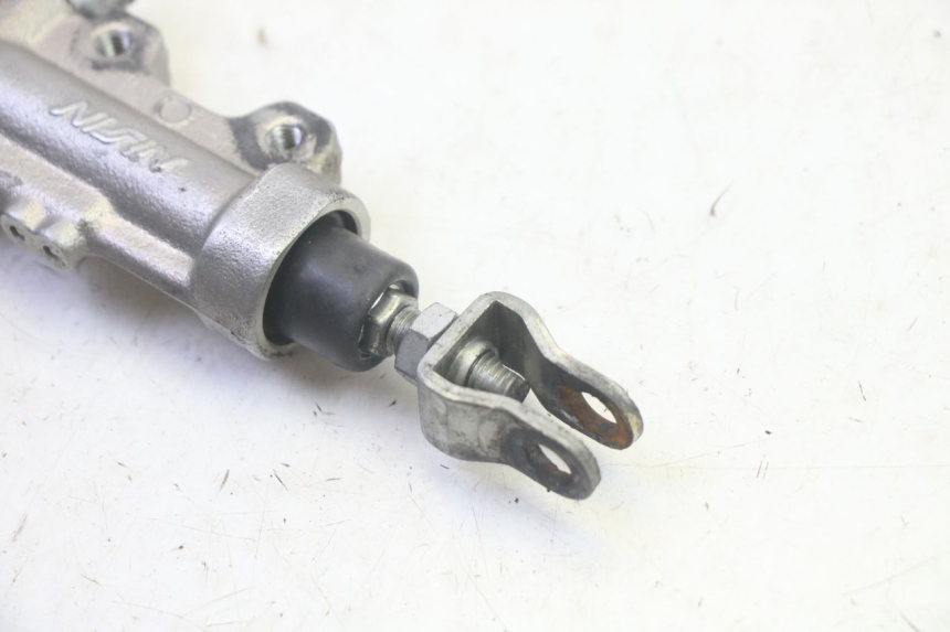 photo de BREMSPUMPE HINTEN KAWASAKI KXF KX-F 250 (2017 - 2019) - Zoom auf Gebrauchszustand