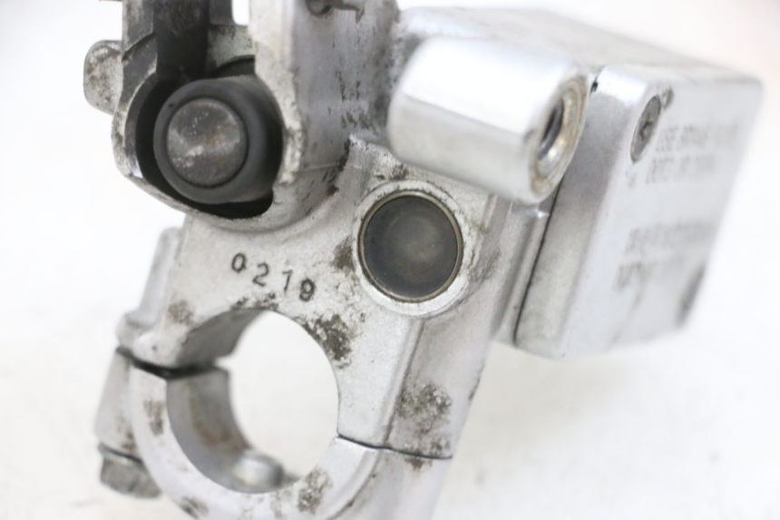 photo de BREMSPUMPE HINTEN KYMCO LIKE 125 (2009 - 2016) - Zoom auf Gebrauchszustand