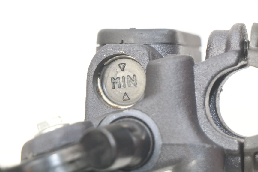 photo de HAUPTBREMSZYLINDER HINTEN PEUGEOT LUDIX BLASTER 50 (2006 - 2014) - Detailansicht des Bauteils