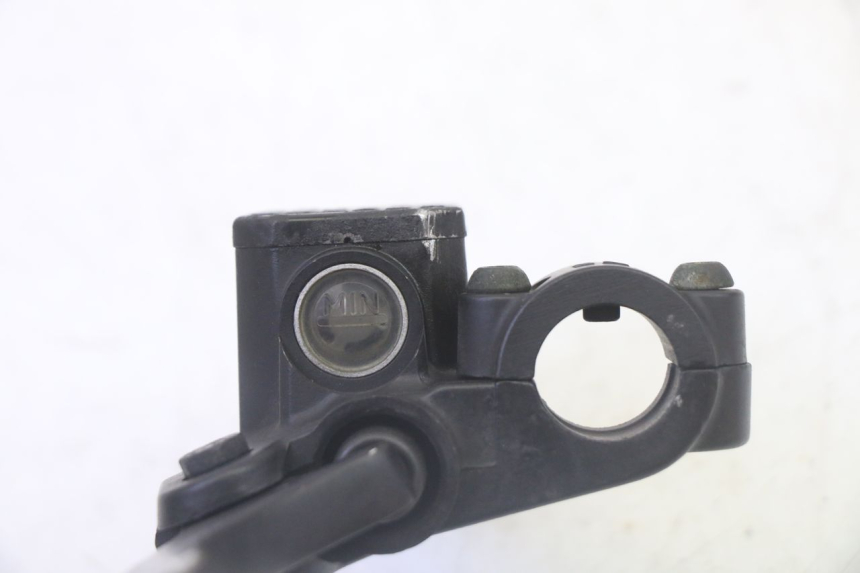 photo de HAUPTBREMSZYLINDER HINTEN PIAGGIO MP3 LT 300 (2010 - 2016) - Technische Nahaufnahme