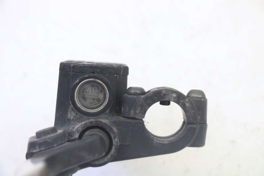 photo de HAUPTBREMSZYLINDER HINTEN PIAGGIO MP3 500 (2011 - 2015) - Technische Nahaufnahme