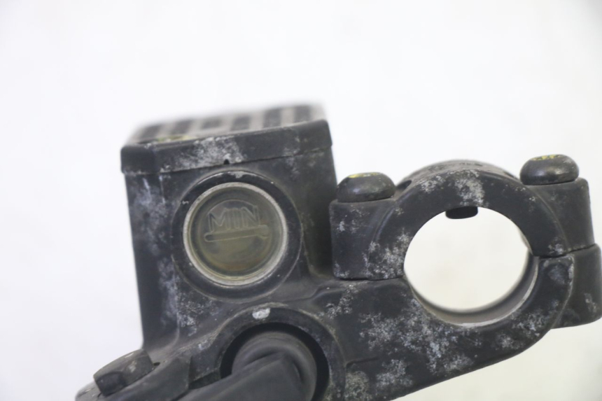 photo de HAUPTBREMSZYLINDER HINTEN PIAGGIO MP3 RL 250 (2006 - 2010) - Technische Nahaufnahme