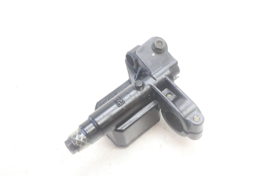photo de BREMSPUMPE HINTEN PIAGGIO MP3 500 (2016 - 2018) - Technische Nahaufnahme