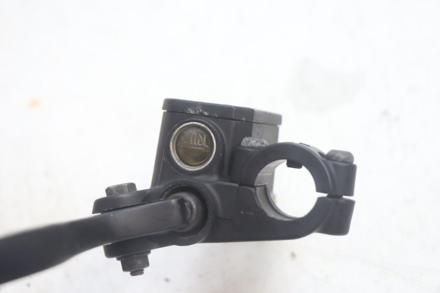 photo de HAUPTBREMSZYLINDER HINTEN PIAGGIO MP3 125 (2006 - 2014) - Technische Nahaufnahme