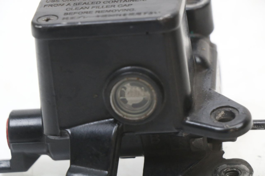 photo de BREMSPUMPE HINTEN MBK MW TRYPTIK 125 (2014 - 2016) - Alternative Perspektive