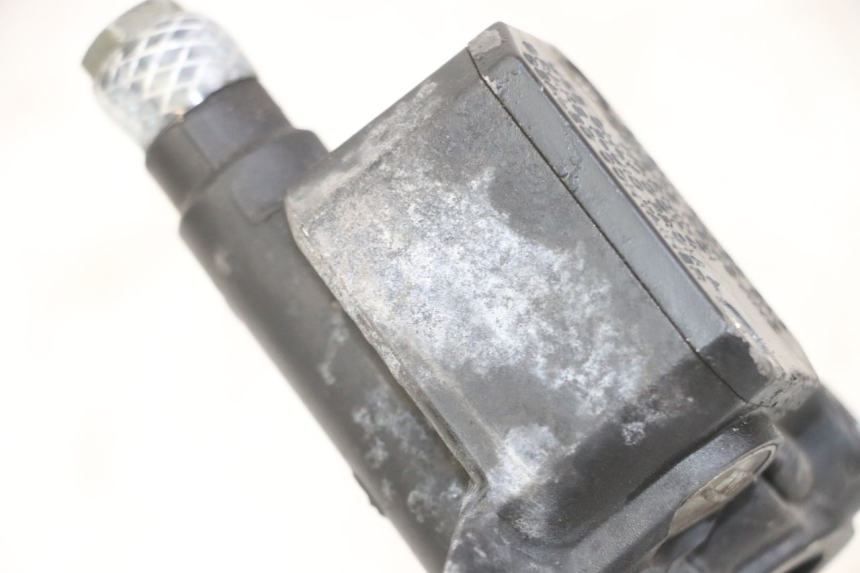 photo de BREMSPUMPE HINTEN GILERA NEXUS 125 (2009 - 2013) - Zoom auf Gebrauchszustand