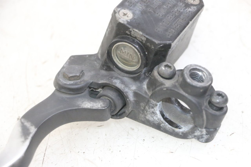 photo de BREMSPUMPE HINTEN GILERA NEXUS 125 (2009 - 2013) - Details der Befestigungspunkte