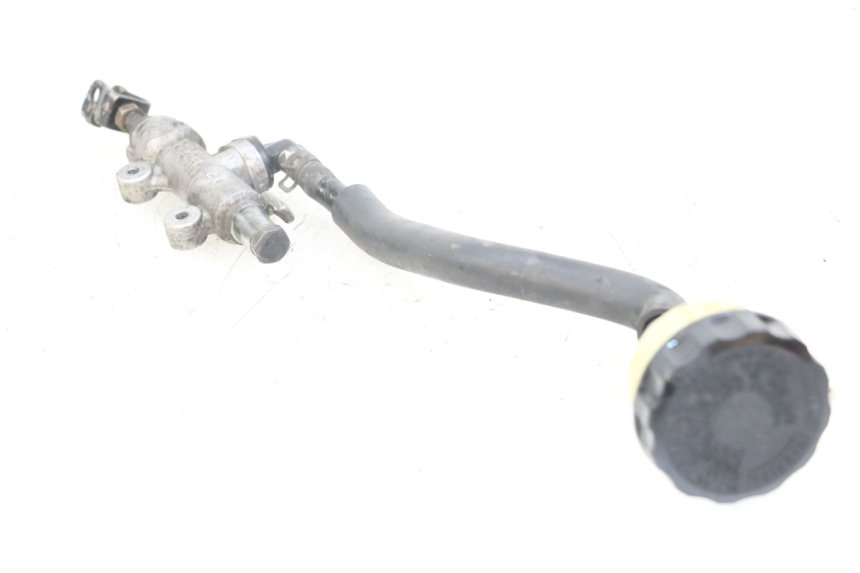 photo de HAUPTBREMSZYLINDER HINTEN HONDA NTV DEAUVILLE 650 (1998 - 2001) - Alternative Perspektive