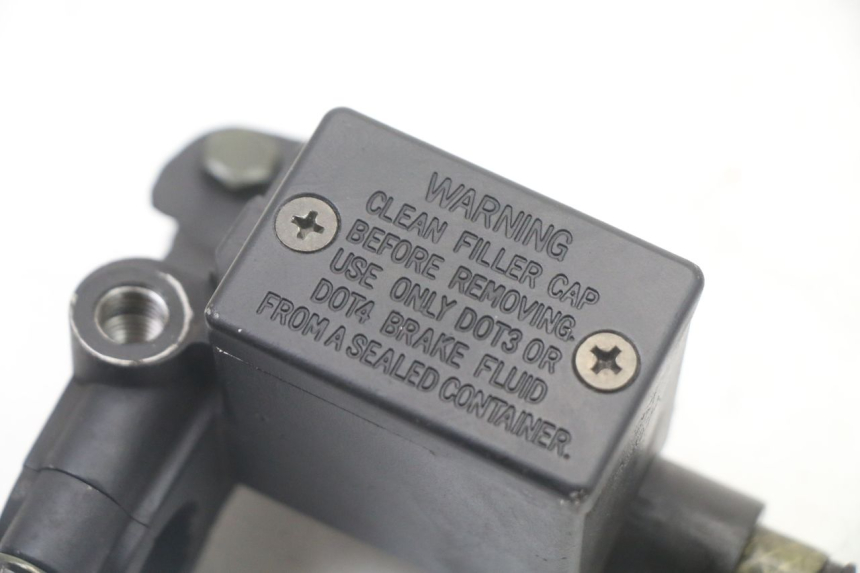 photo de HAUPTBREMSZYLINDER HINTEN PEUGEOT CITYSTAR 125 (2011 - 2017) - Detailansicht des Bauteils