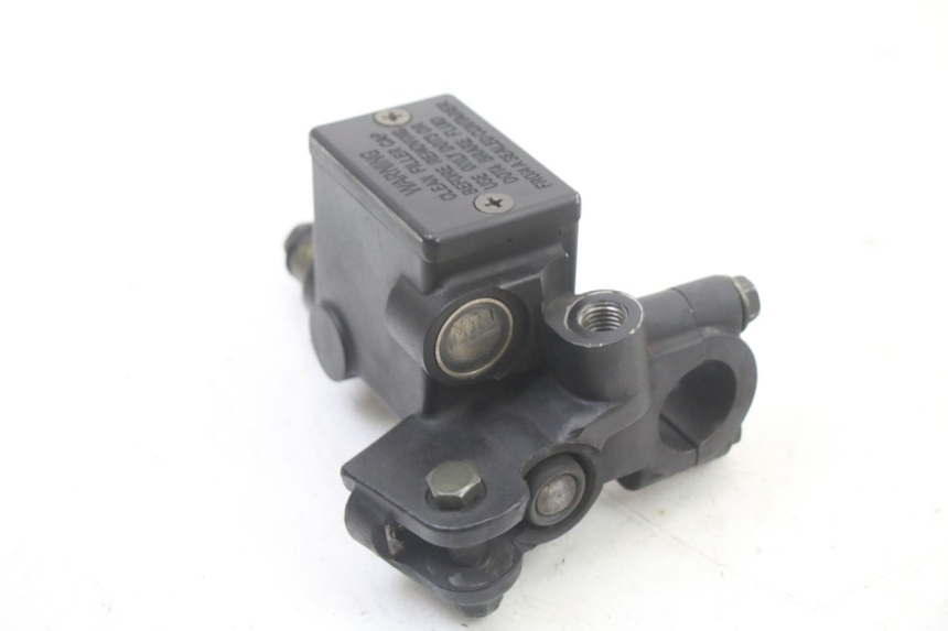 photo de HAUPTBREMSZYLINDER HINTEN PEUGEOT CITYSTAR 125 (2011 - 2017) - Alternative Perspektive