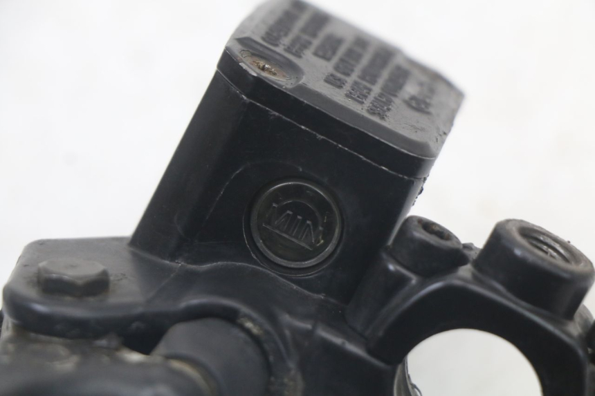 photo de BREMSPUMPE HINTEN PIAGGIO BEVERLY 125 (1998 - 2005) - Gesamtansicht des Produkts
