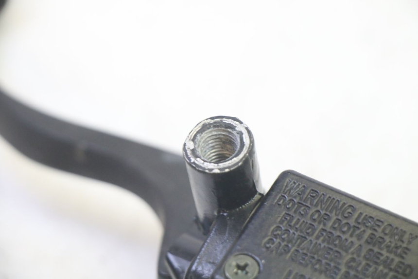 photo de BREMSPUMPE HINTEN EFUN PUSA 1 - Alternative Perspektive