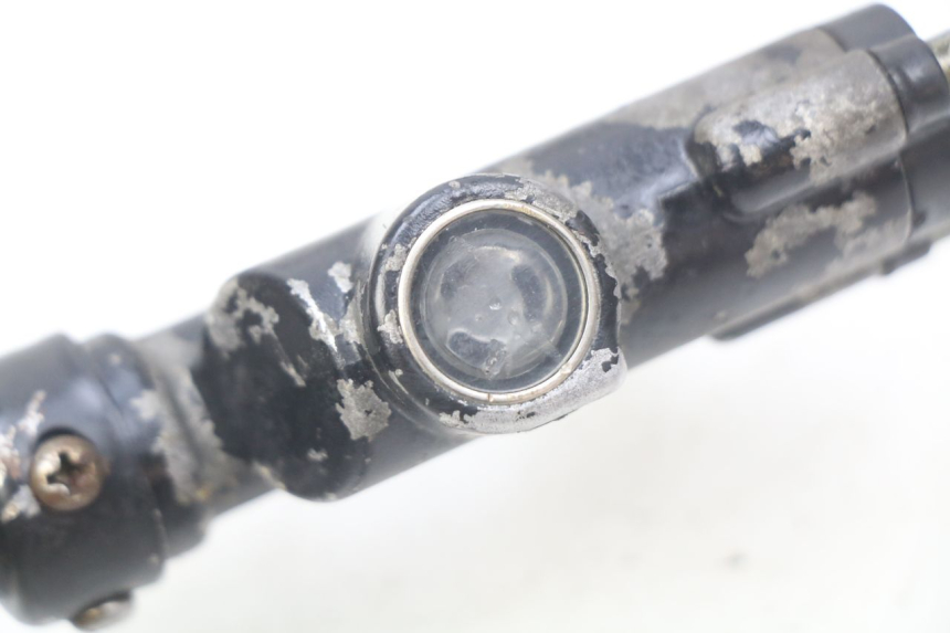 photo de HAUPTBREMSZYLINDER HINTEN APOLLO RFZ 125 - Zoom auf Gebrauchszustand