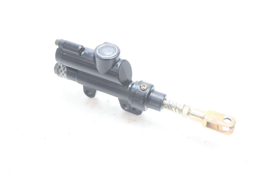 photo de HAUPTBREMSZYLINDER HINTEN APOLLO RFZ 150 - Technische Nahaufnahme