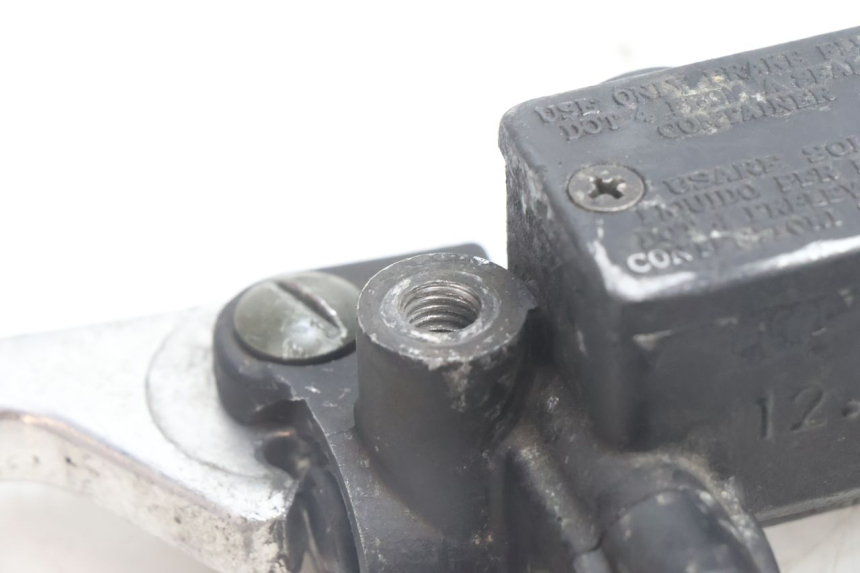 photo de BREMSPUMPE HINTEN GILERA RUNNER SP 50 (2002 - 2004) - Details der Befestigungspunkte