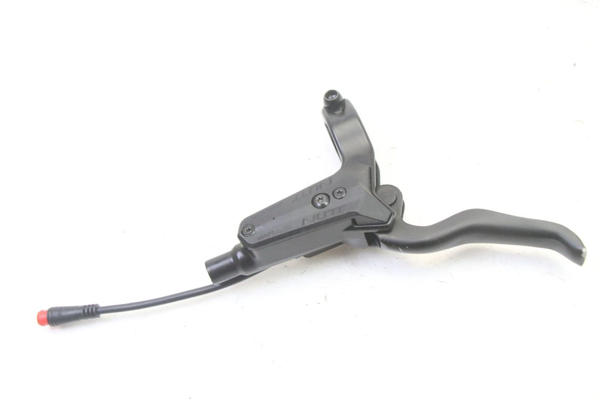 photo de BREMSPUMPE HINTEN HERO S10 1 - Technische Nahaufnahme