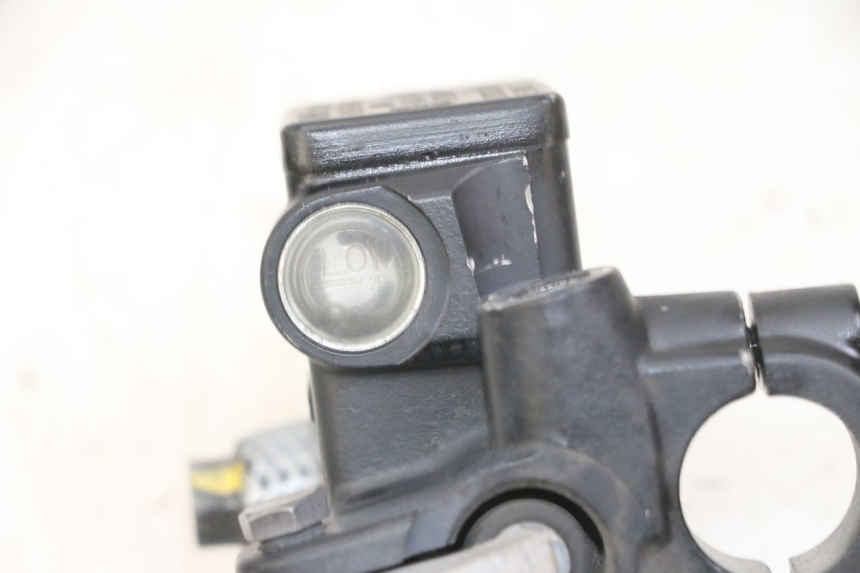 photo de BREMSPUMPE HINTEN PEUGEOT SATELIS 125 (2013 - 2018) - Alternative Perspektive