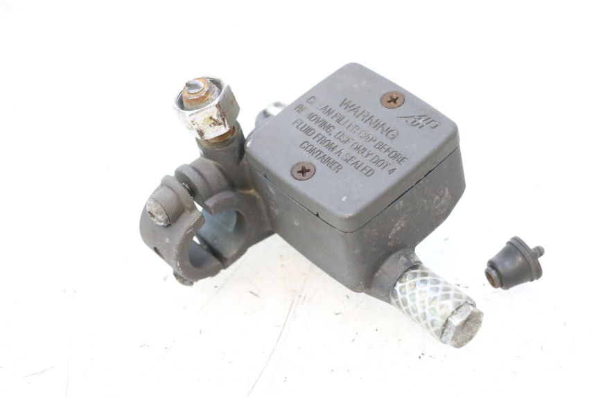 photo de HAUPTBREMSZYLINDER HINTEN PEUGEOT SATELIS 125 (2006 - 2009) - Hauptansicht