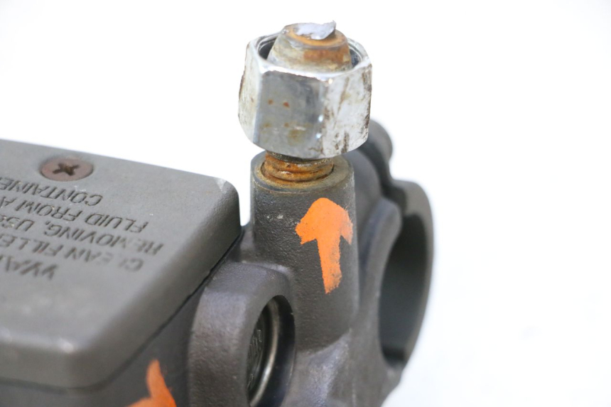 photo de HAUPTBREMSZYLINDER HINTEN PEUGEOT SATELIS 125 (2006 - 2009) - Oberflächenzustand und Material