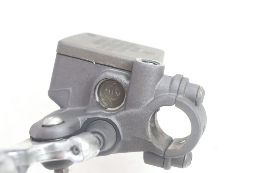 photo de HAUPTBREMSZYLINDER HINTEN PEUGEOT SATELIS 125 (2006 - 2009) - Oberflächenzustand und Material