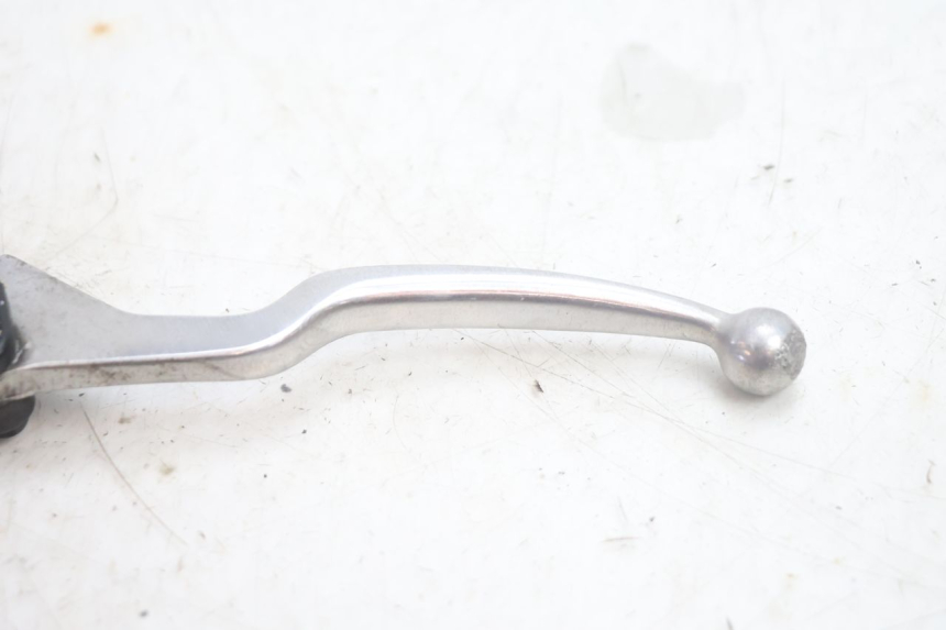 photo de BREMSPUMPE HINTEN PEUGEOT SATELIS 125 (2013 - 2018) - Details der Befestigungspunkte