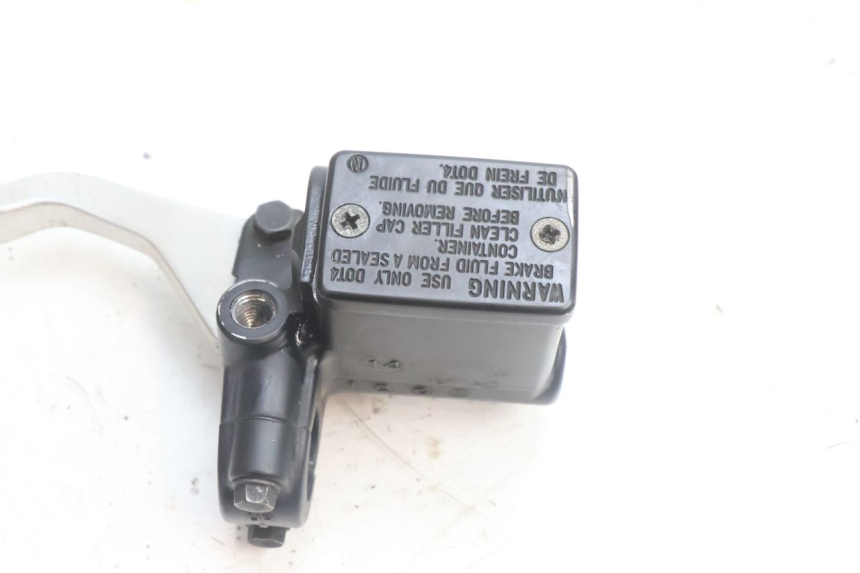 photo de HAUPTBREMSZYLINDER HINTEN PEUGEOT SATELIS 125 (2006 - 2009) - Zoom auf Gebrauchszustand