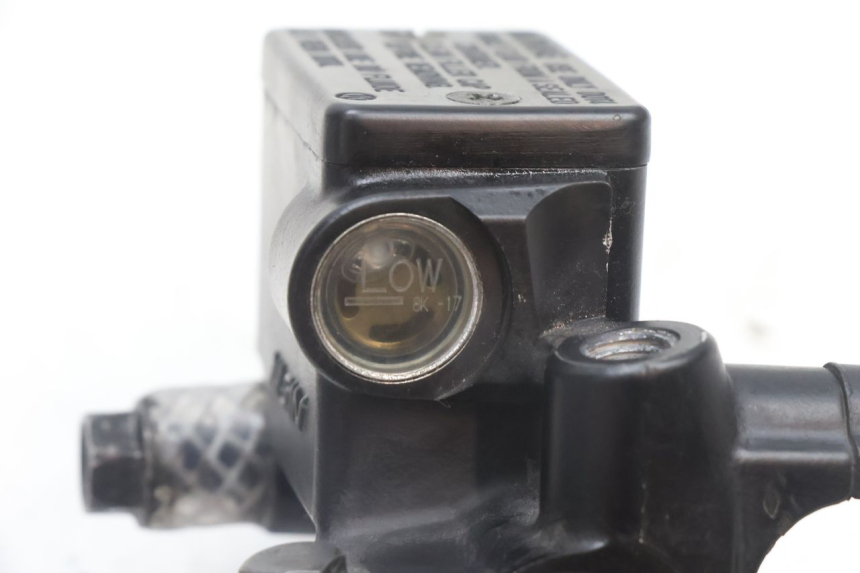 photo de HAUPTBREMSZYLINDER HINTEN PEUGEOT SATELIS 125 (2006 - 2009) - Technische Nahaufnahme