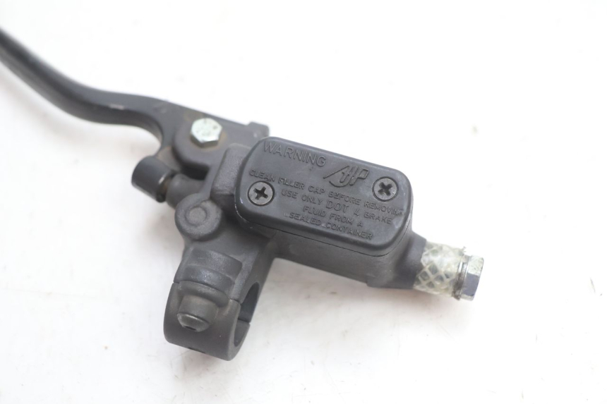 photo de BREMSPUMPE HINTEN PEUGEOT SPEEDFIGHT 2 AC 50 (2000 - 2009) - Zoom auf Gebrauchszustand