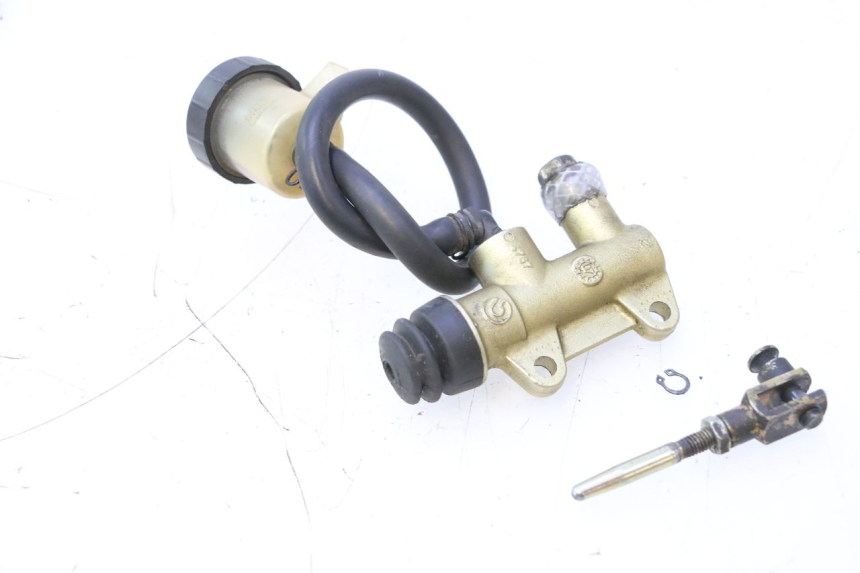 photo de BREMSPUMPE HINTEN DUCATI SS IE DS CARENEE 1000 (2002 - 2006) - Hauptansicht