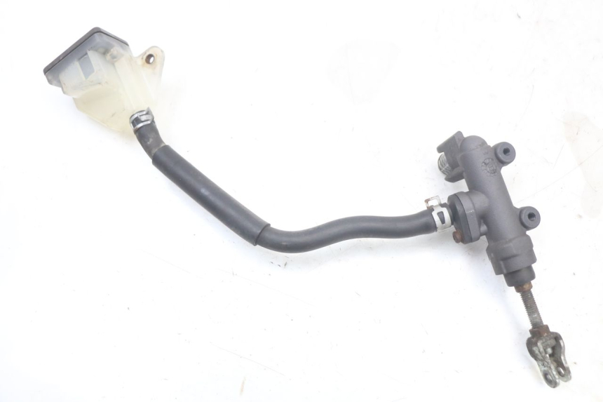 photo de BREMSPUMPE HINTEN SUZUKI GS F 500 (2004 - 2007) - Alternative Perspektive
