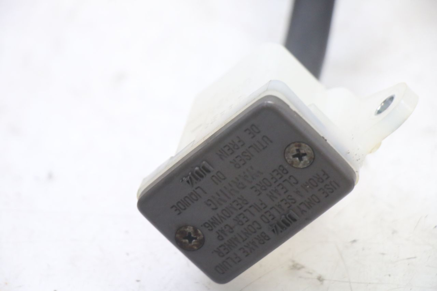 photo de BREMSPUMPE HINTEN SUZUKI GSX F GSXF 650 (2007 - 2015) - Alternative Perspektive