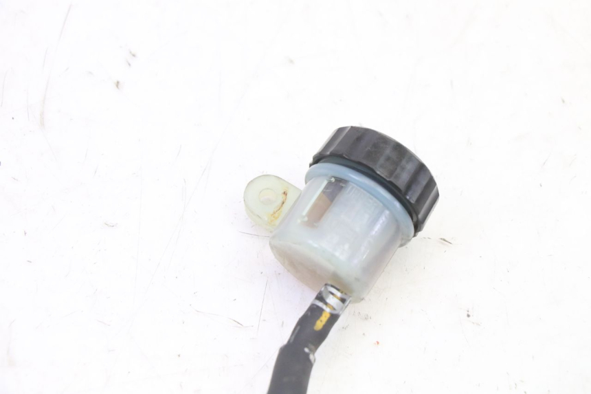 photo de BREMSPUMPE HINTEN YAMAHA TDM ABS 900 (2002 - 2014) - Zoom auf Gebrauchszustand