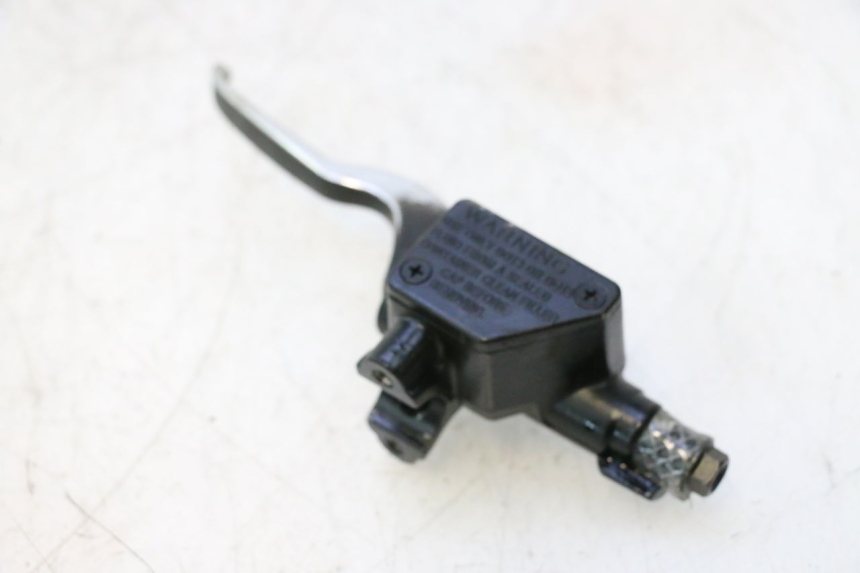 photo de BREMSPUMPE HINTEN PEUGEOT TWEET 4T 50 (2018 - 2022) - Technische Nahaufnahme