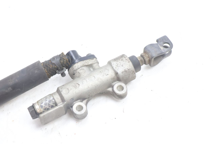 photo de BREMSPUMPE HINTEN HONDA VFR FI RC46 800 (1998 - 2001) - Technische Nahaufnahme
