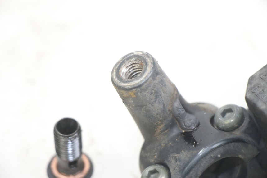 photo de HAUPTBREMSZYLINDER HINTEN YAMAHA X-MAX XMAX 250 (2006 - 2009) - Zoom auf Gebrauchszustand