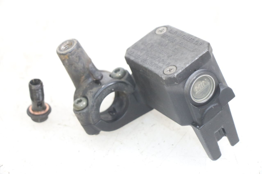 photo de HAUPTBREMSZYLINDER HINTEN YAMAHA X-MAX XMAX 250 (2006 - 2009) - Alternative Perspektive