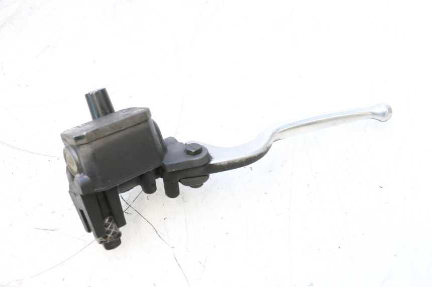 photo de HAUPTBREMSZYLINDER HINTEN YAMAHA X-MAX XMAX 125 (2010 - 2013) - Technische Nahaufnahme