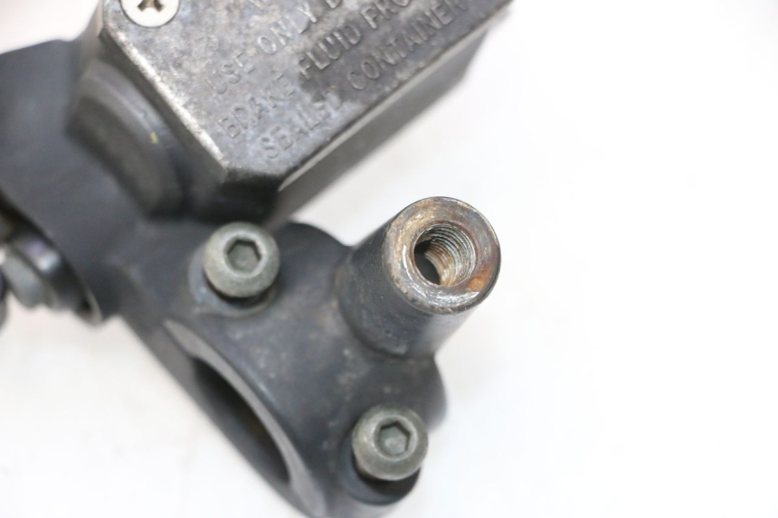 photo de HAUPTBREMSZYLINDER HINTEN YAMAHA XMAX X-MAX 125 (2006 - 2009) - Weitere Ansicht des Artikels