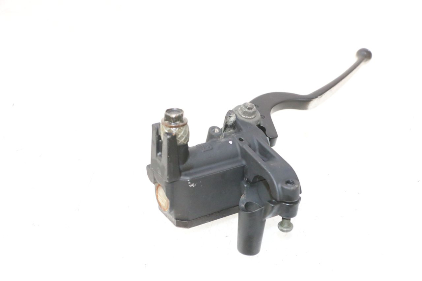 photo de HAUPTBREMSZYLINDER HINTEN YAMAHA XMAX X-MAX 125 (2006 - 2009) - Details der Befestigungspunkte