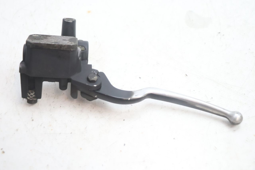 photo de HAUPTBREMSZYLINDER HINTEN YAMAHA XMAX X-MAX 125 (2006 - 2009) - Technische Nahaufnahme