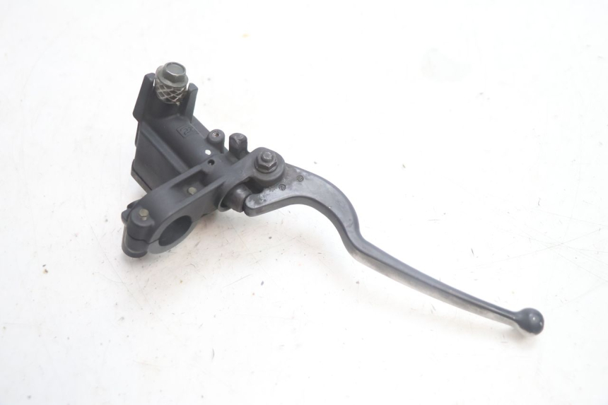 photo de HAUPTBREMSZYLINDER HINTEN YAMAHA XMAX X-MAX 125 (2006 - 2009) - Oberflächenzustand und Material