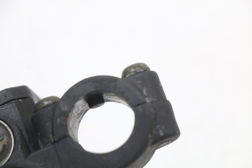 photo de HAUPTBREMSZYLINDER HINTEN PIAGGIO X8 125 (2004 - 2007) - Details der Befestigungspunkte