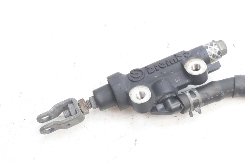 photo de BREMSPUMPE HINTEN YAMAHA XJR 1300 (1998 - 2002) - Detailansicht des Bauteils