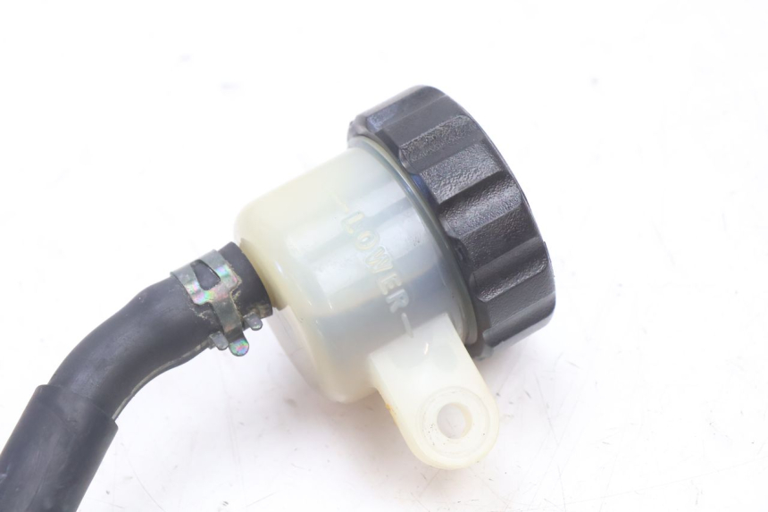 photo de BREMSPUMPE HINTEN YAMAHA XJR 1300 (1998 - 2002) - Zoom auf Gebrauchszustand