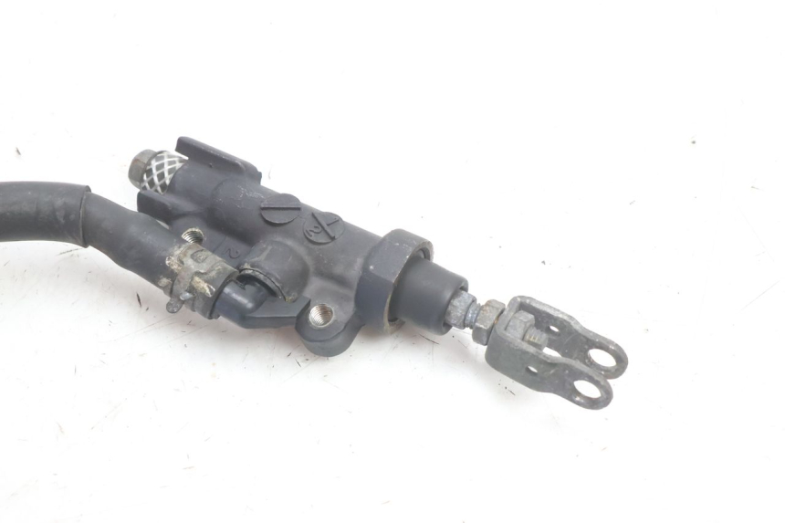 photo de BREMSPUMPE HINTEN YAMAHA XJR 1300 (1998 - 2002) - Technische Nahaufnahme