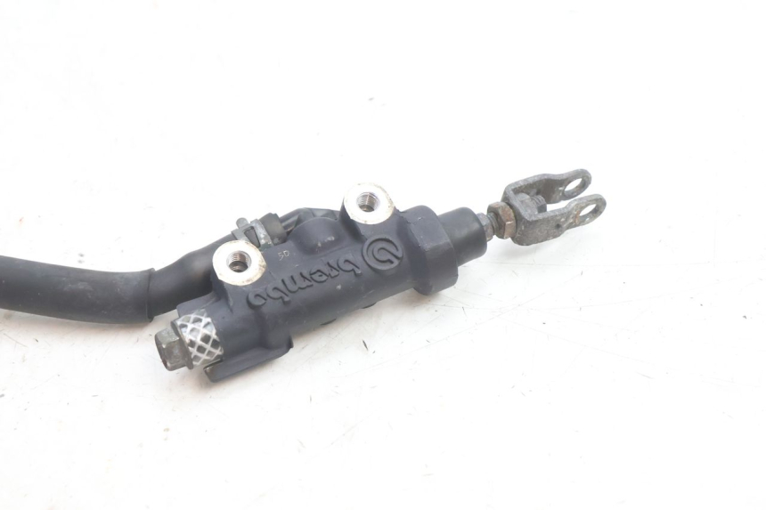 photo de BREMSPUMPE HINTEN YAMAHA XJR 1300 (1998 - 2002) - Oberflächenzustand und Material