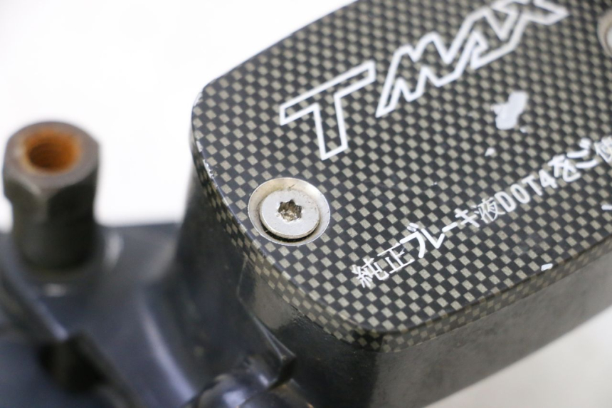 photo de BREMSPUMPE HINTEN YAMAHA XP T-MAX ABS 500 (2005 - 2005) - Alternative Perspektive