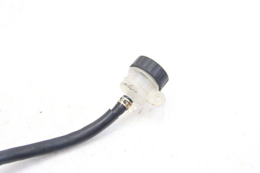 photo de HAUPTBREMSZYLINDER HINTEN PEUGEOT XP6 50 (1997 - 2003) - Technische Nahaufnahme